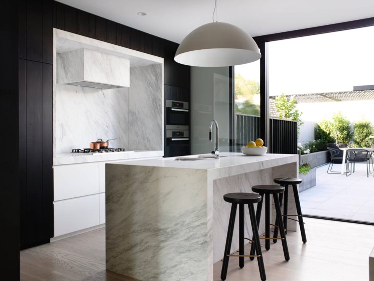 Trang trí nội thất căn bếp tân cổ điển ấn tượng 9