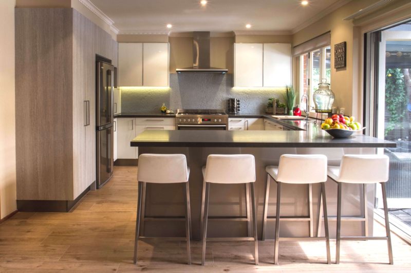 Nội thất nhà bếp tủ bếp kiểu chữ G 21